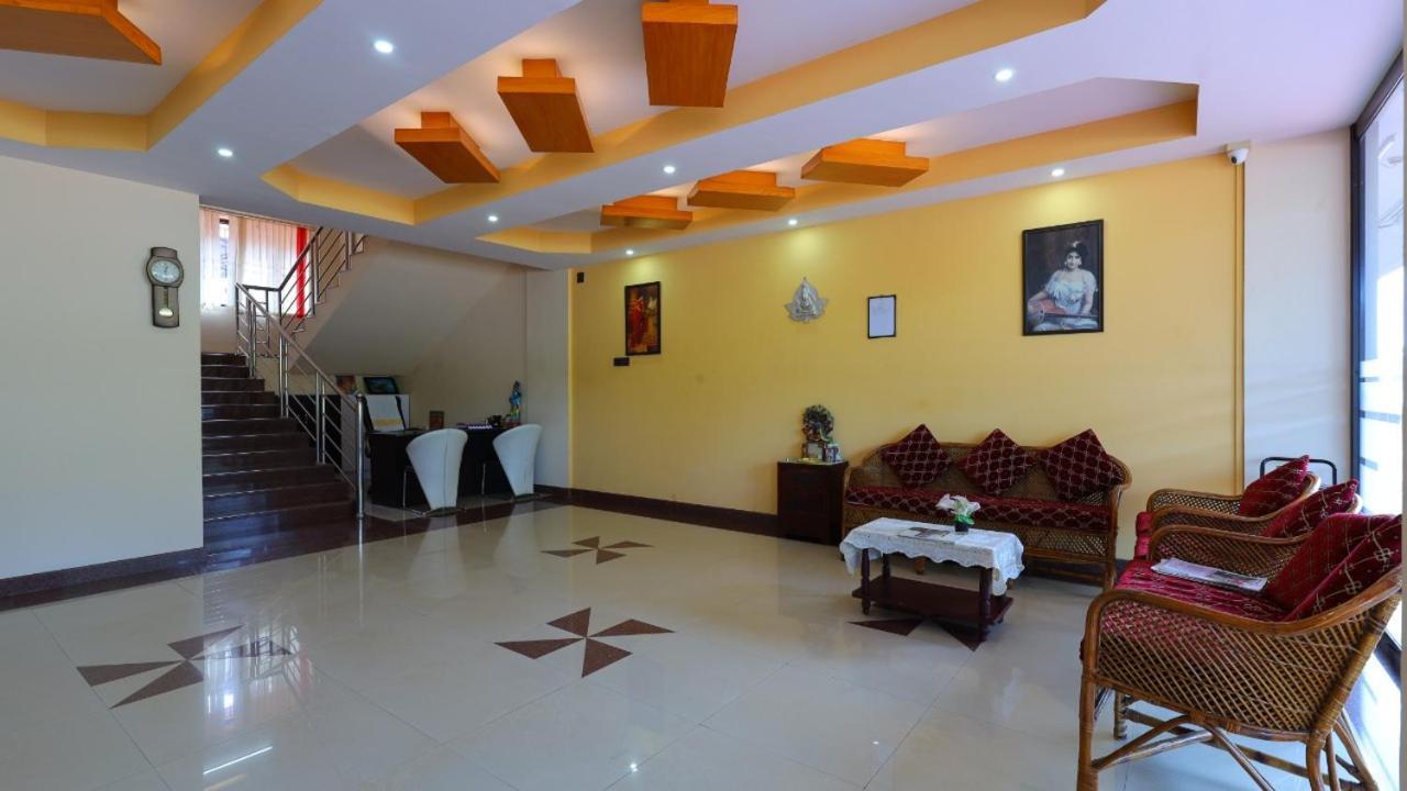 Kukuresidency Hotel Wadakkanchery Kültér fotó